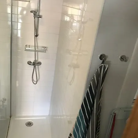Sunny Flat In 30 Seconds To Beach, Balcony & Sea Views! Сиджес